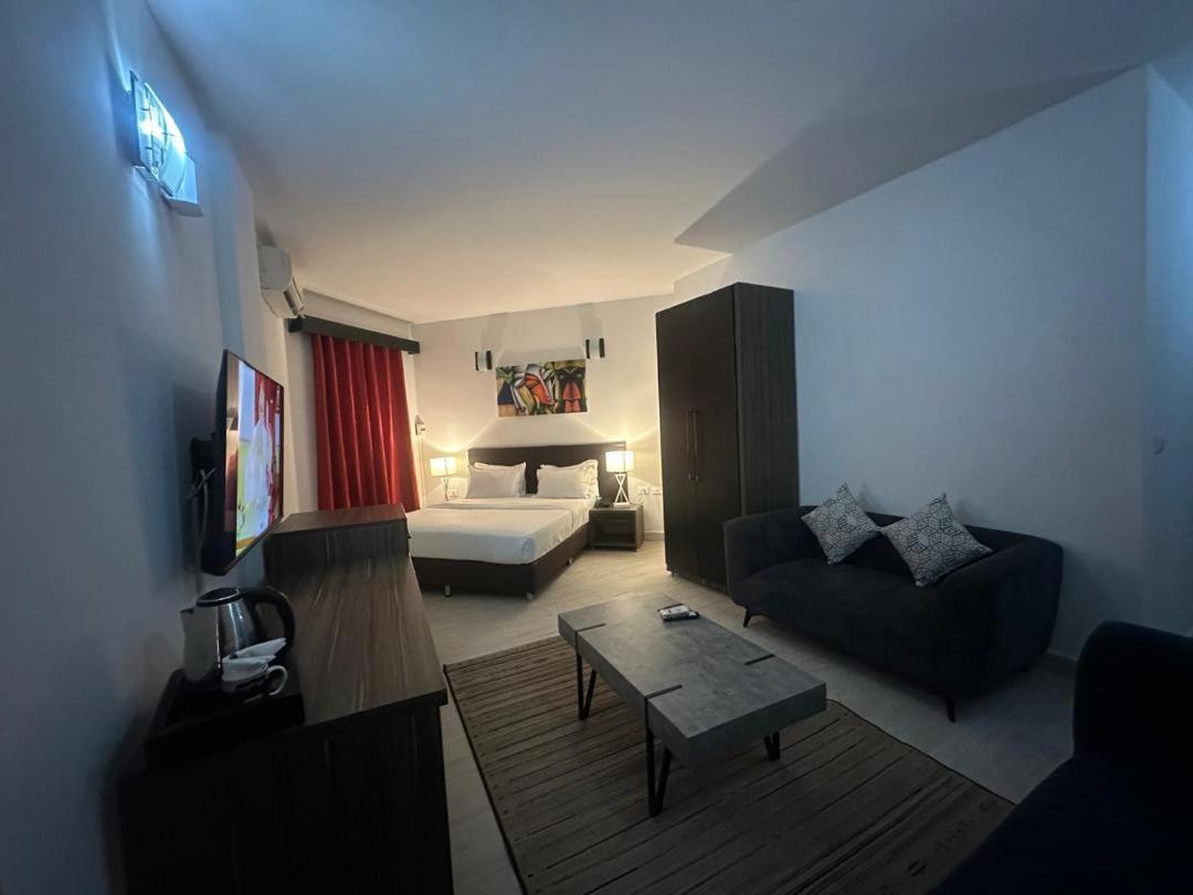 Hotel Belle Vie Kinshasa Ngoại thất bức ảnh