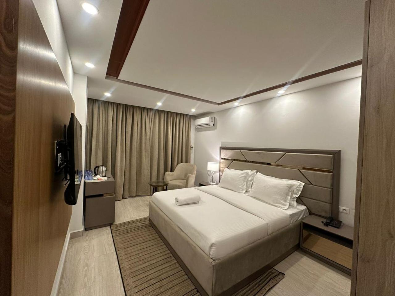 Hotel Belle Vie Kinshasa Ngoại thất bức ảnh