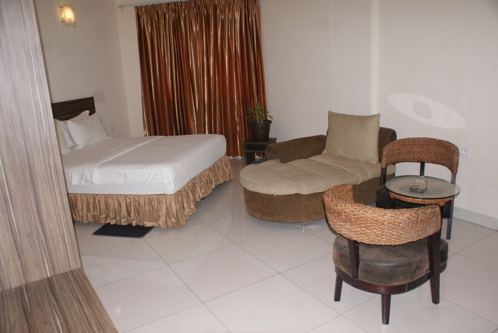 Hotel Belle Vie Kinshasa Ngoại thất bức ảnh